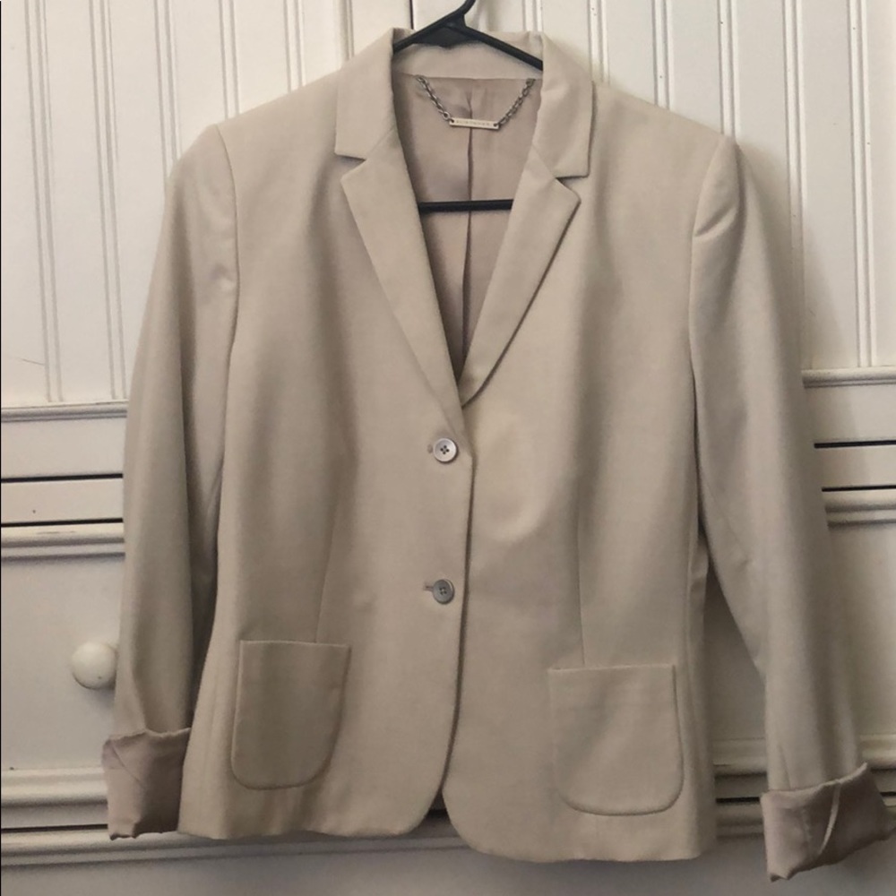 Elie Tahari cream jacket